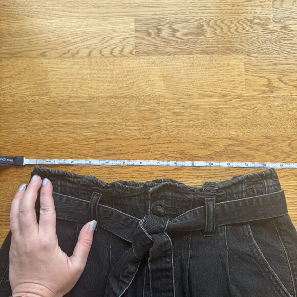 American Eagle Black Paperbag Mom Shorts Tie Waist High Rise Size 4 - Picture 12 of 14